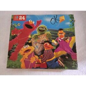 Sesame Street Puzzle 24 Piece Milton Bradley 1995